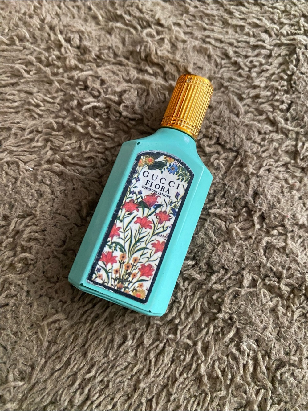 Gucci Flora mini bottle!